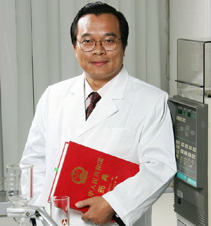 专注中药产学研三十余年：记nHentai
院长徐宏喜